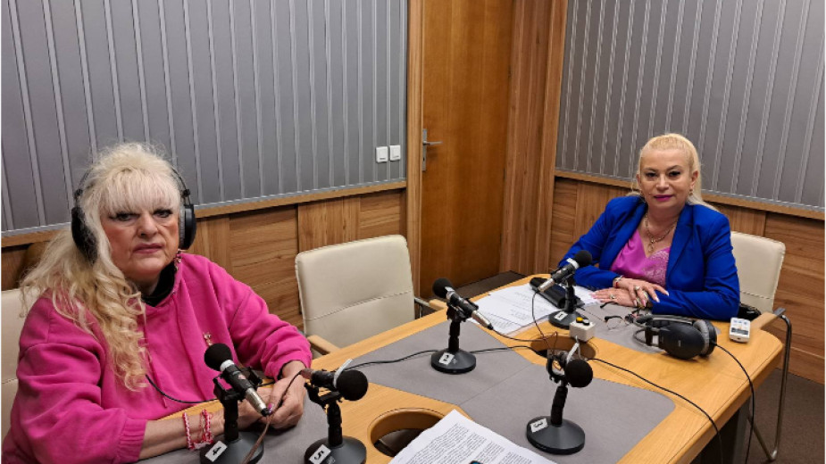 Lidia Zagorova (left) and Anelia Toroshanova on Bulgaria National Radio BNR - Romantic Scams